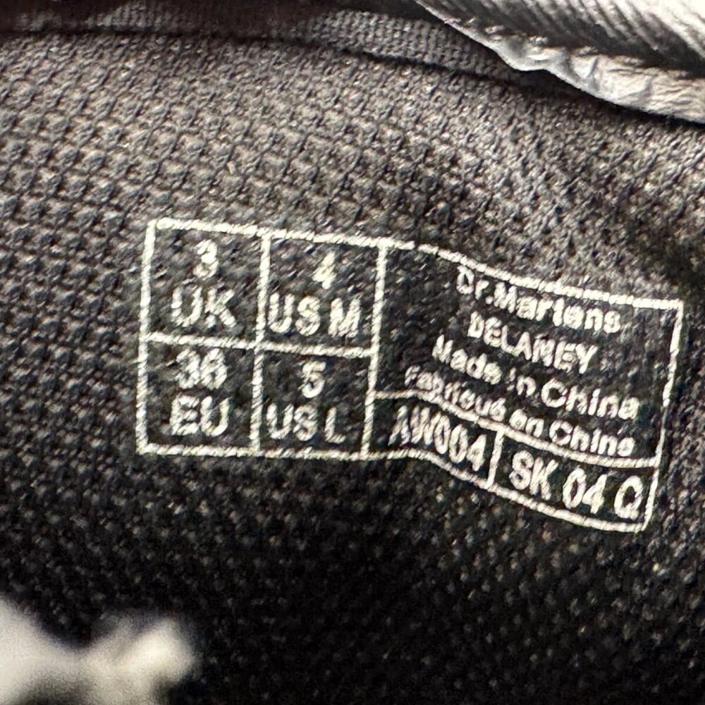 Size 4‎ - Dr. Martens Delaney Black Kids Side Zip Floral Combat Boots SK04Q - Picture 9 of 9